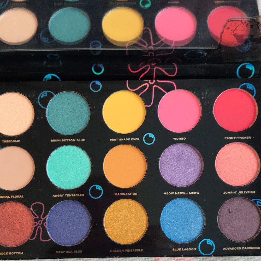 SPONGE BOB EYESHADOW